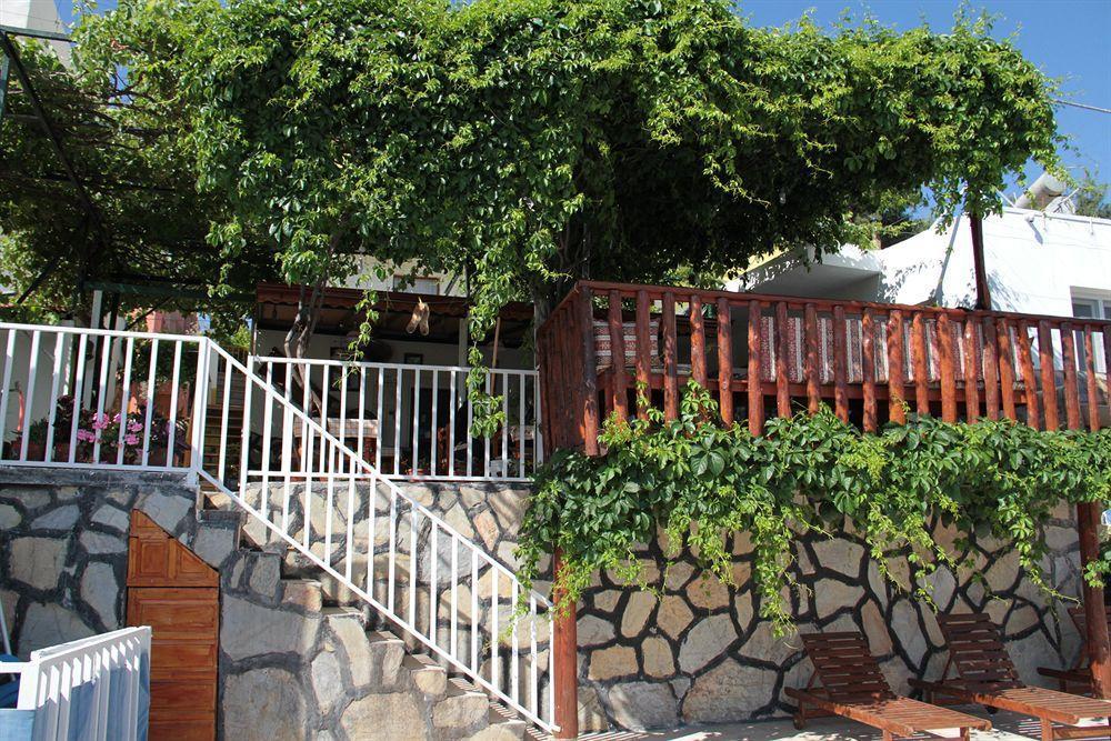 Zeybek 1 Pension Патара Екстериор снимка