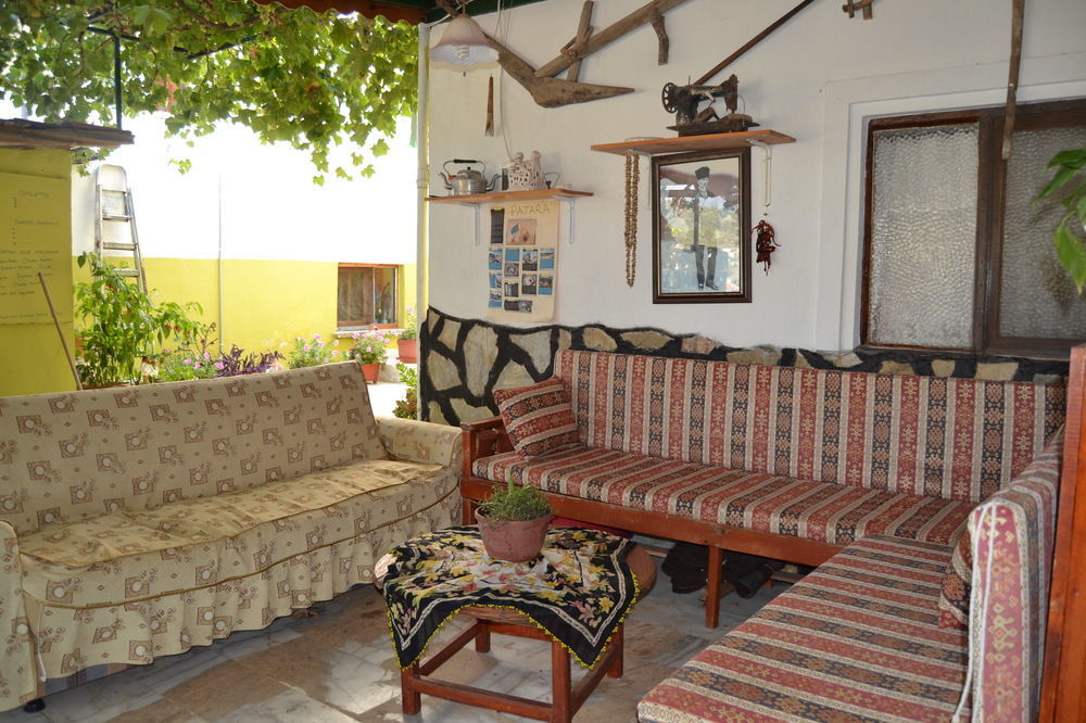 Zeybek 1 Pension Патара Екстериор снимка