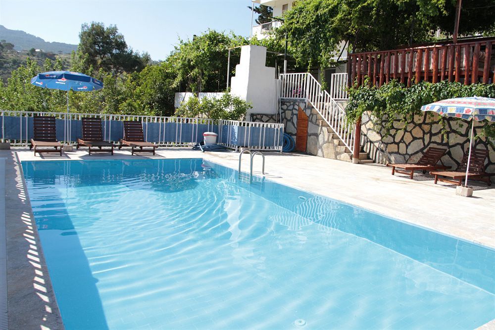 Zeybek 1 Pension Патара Екстериор снимка